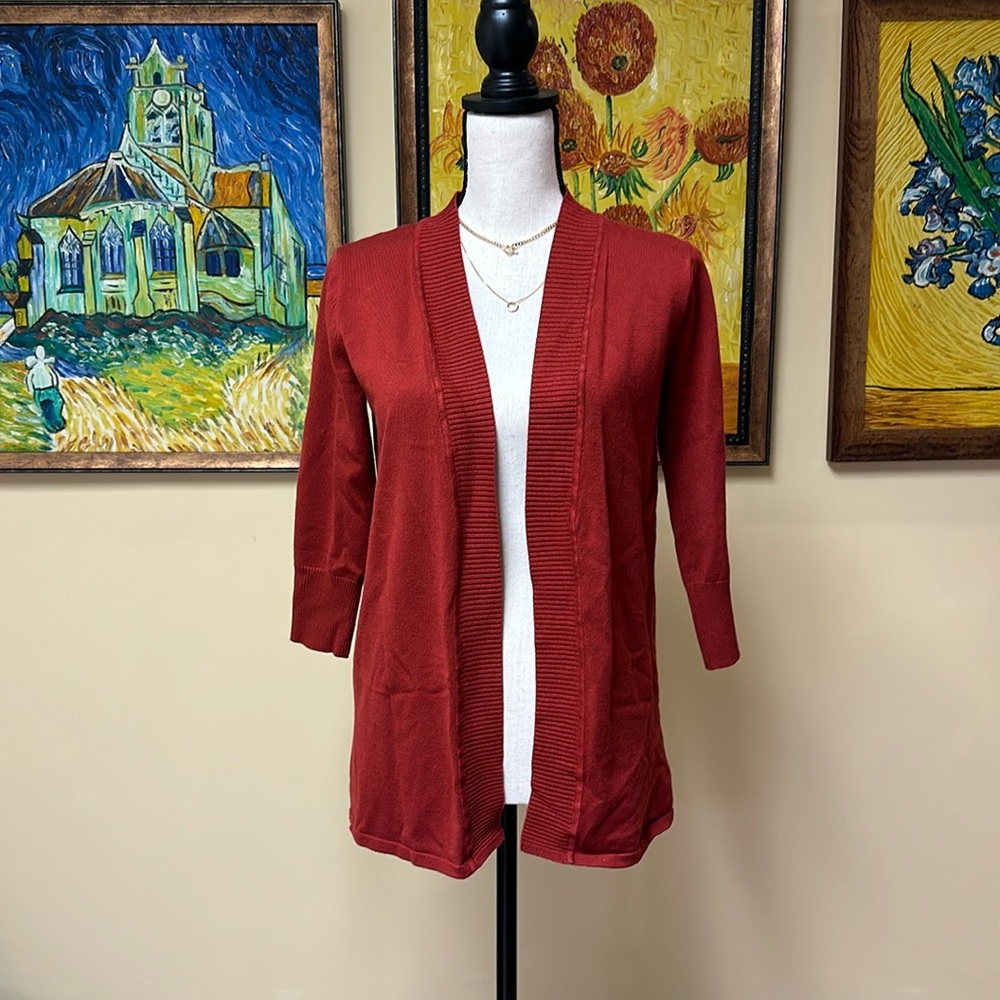 Red Cardigan with quarter sleeve